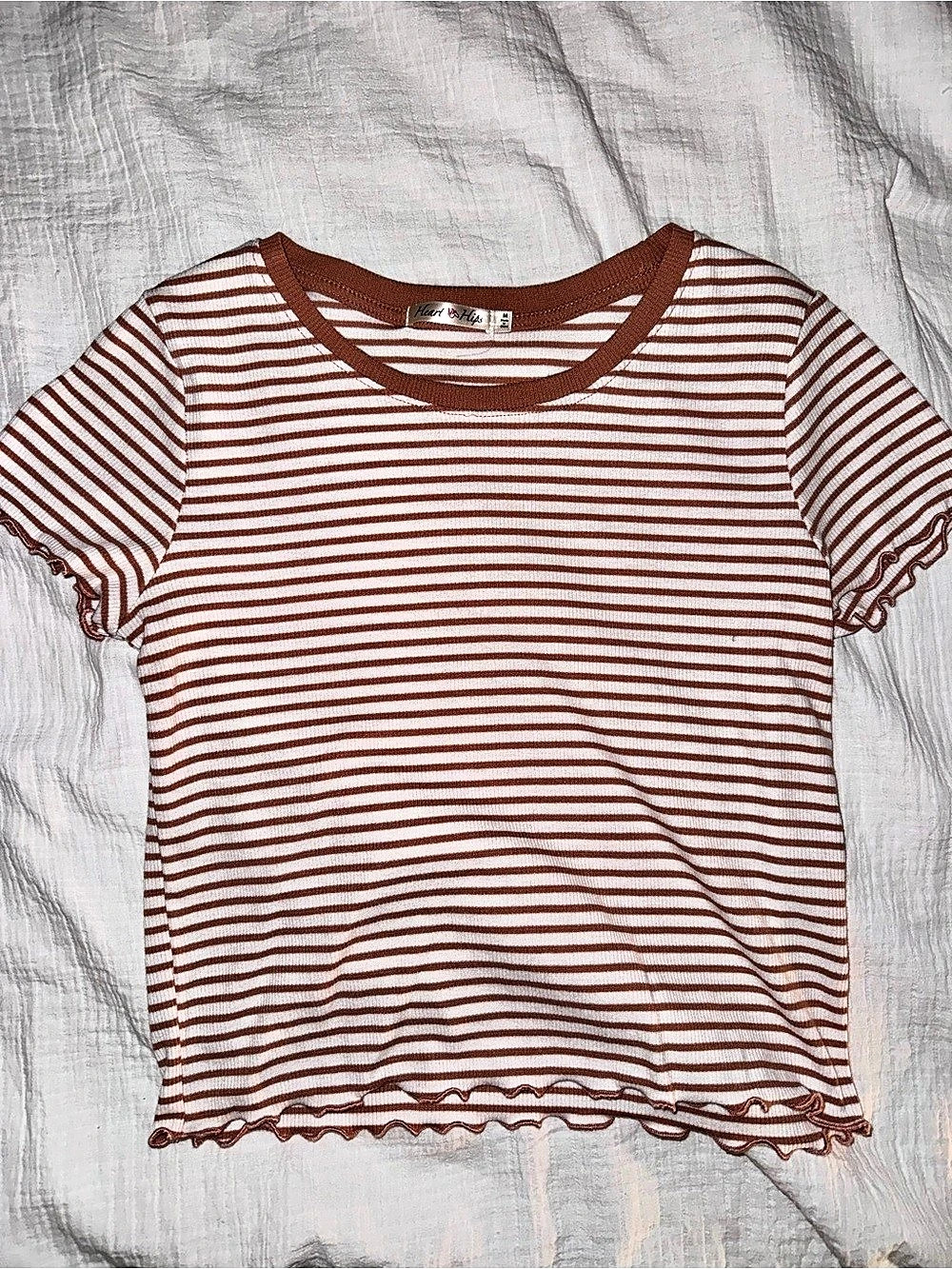 Heart & Hips Striped Short Sleeve Top in BurntOrange & White Size Medium